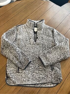 Thread & Supply Gray Sherpa Quarter-Zip Pullover